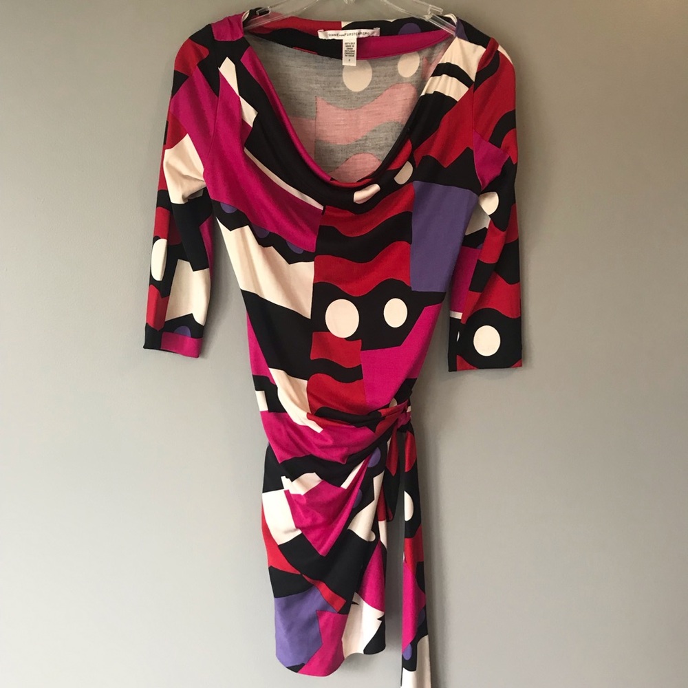 Diane von Furstenberg color block wear tunic top